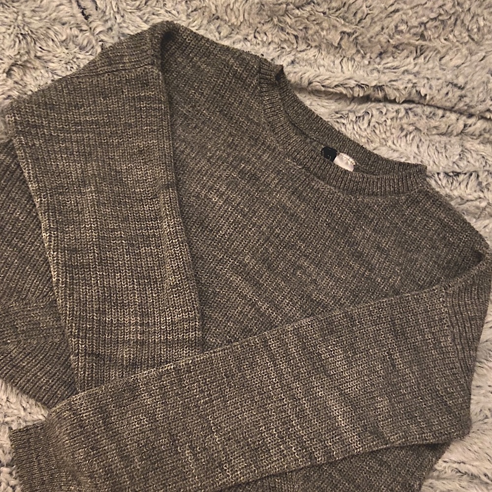 H&M SWEATER